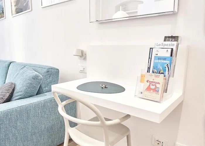 Casa Contra * La Spezia