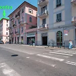 Casa Contra Специя