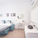 Casa Contra *